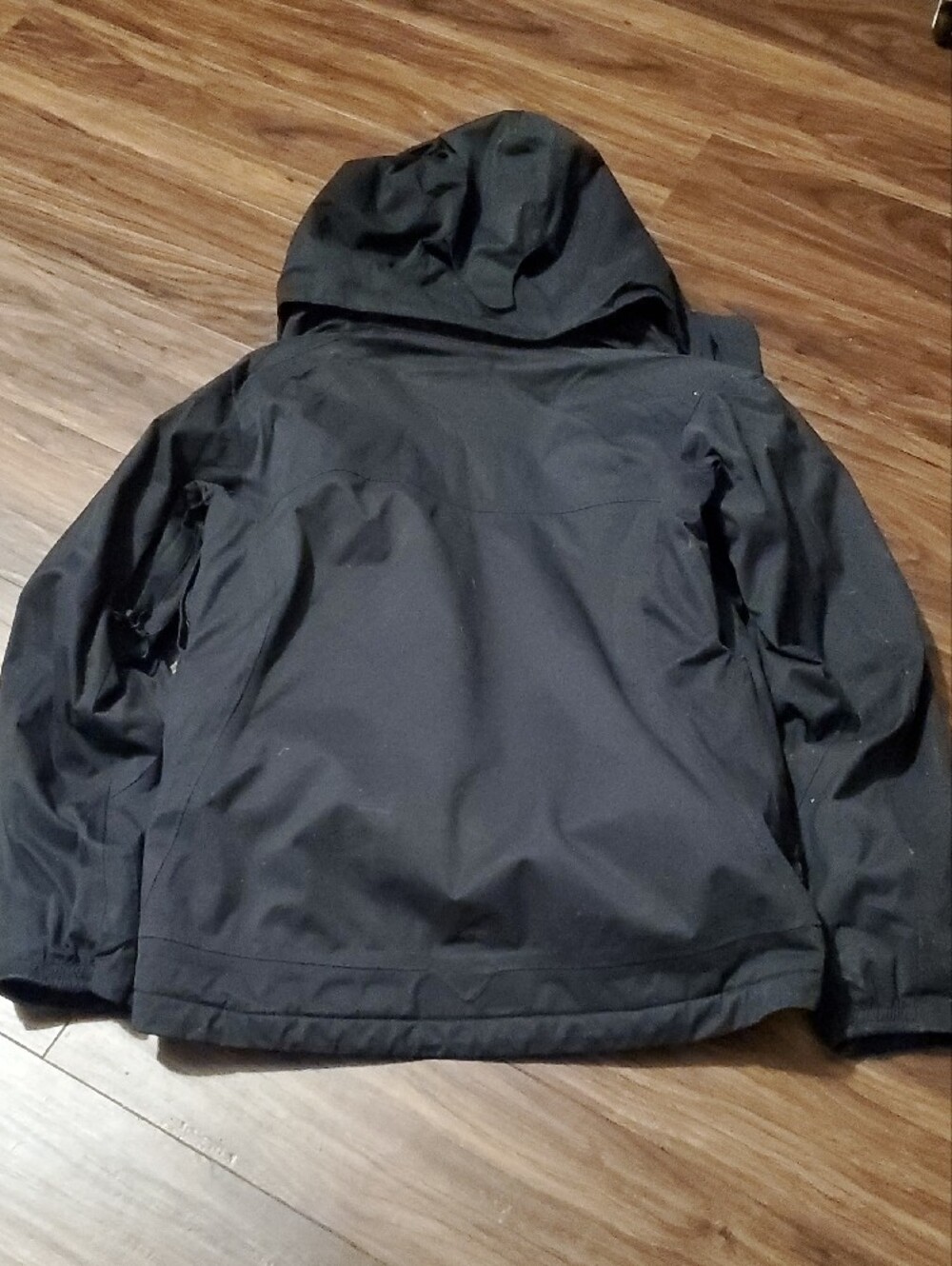 Columbia Vintage Titanium Omni-Tech Black Hooded Ski Jacket with Sleeve Accent - Picture 16 of 16